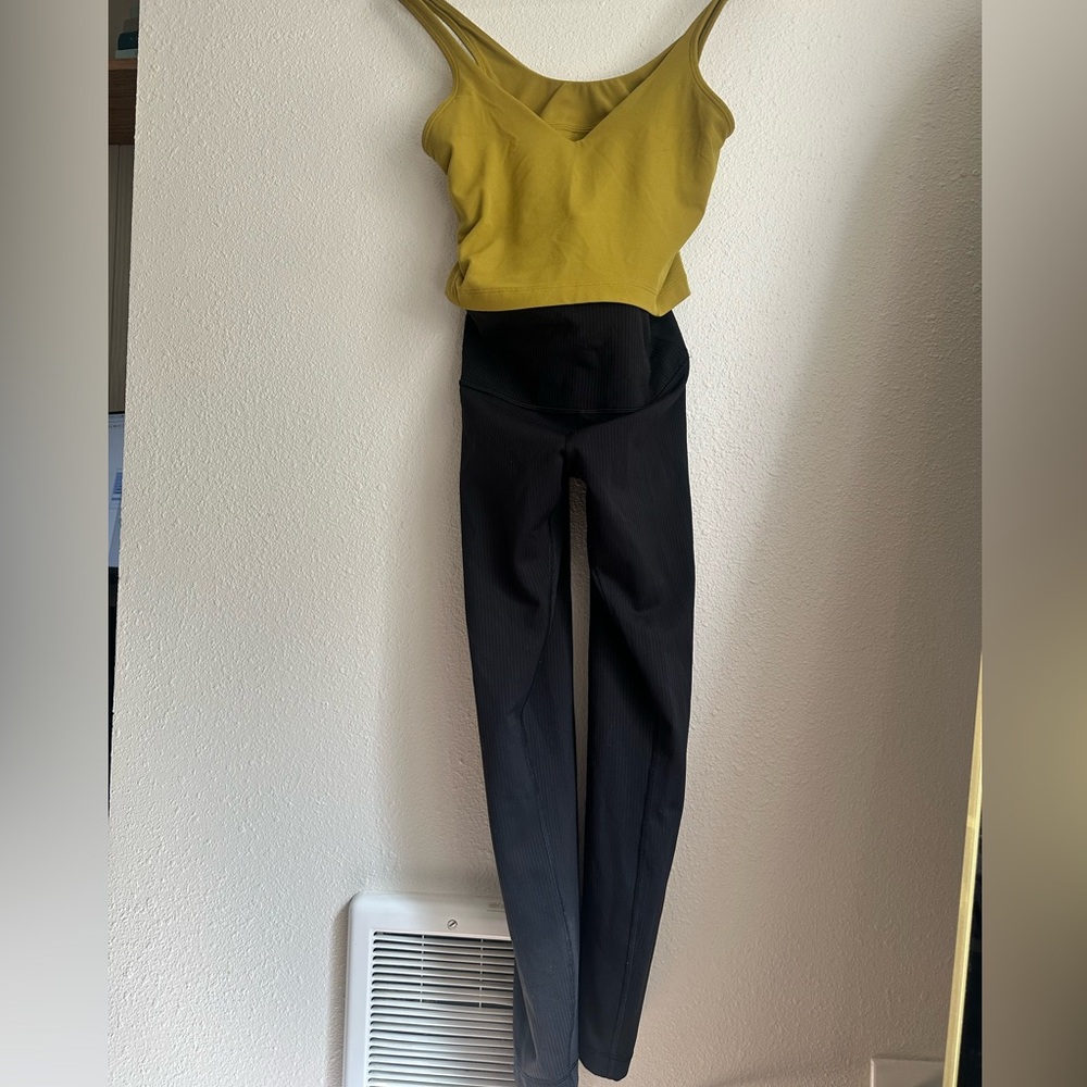 Lululemon set align tank and leggings size 4